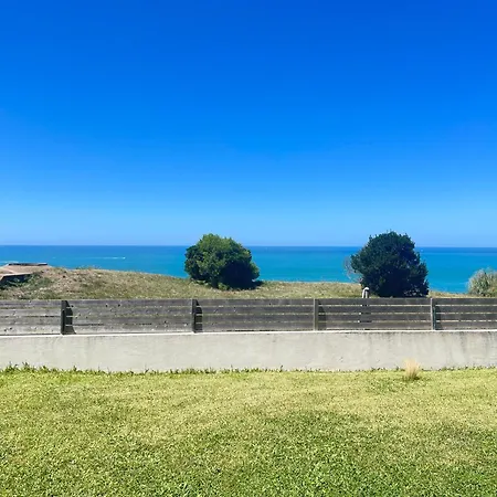 Front De A D'amour Apartment